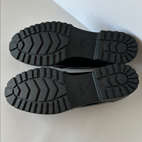 Zara Women’s Glossy Black Slip-On Loafers - Picture 14 of 15